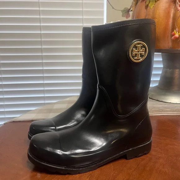 Tory Burch  Maureen Rain Boots *Read* - Picture 2 of 13